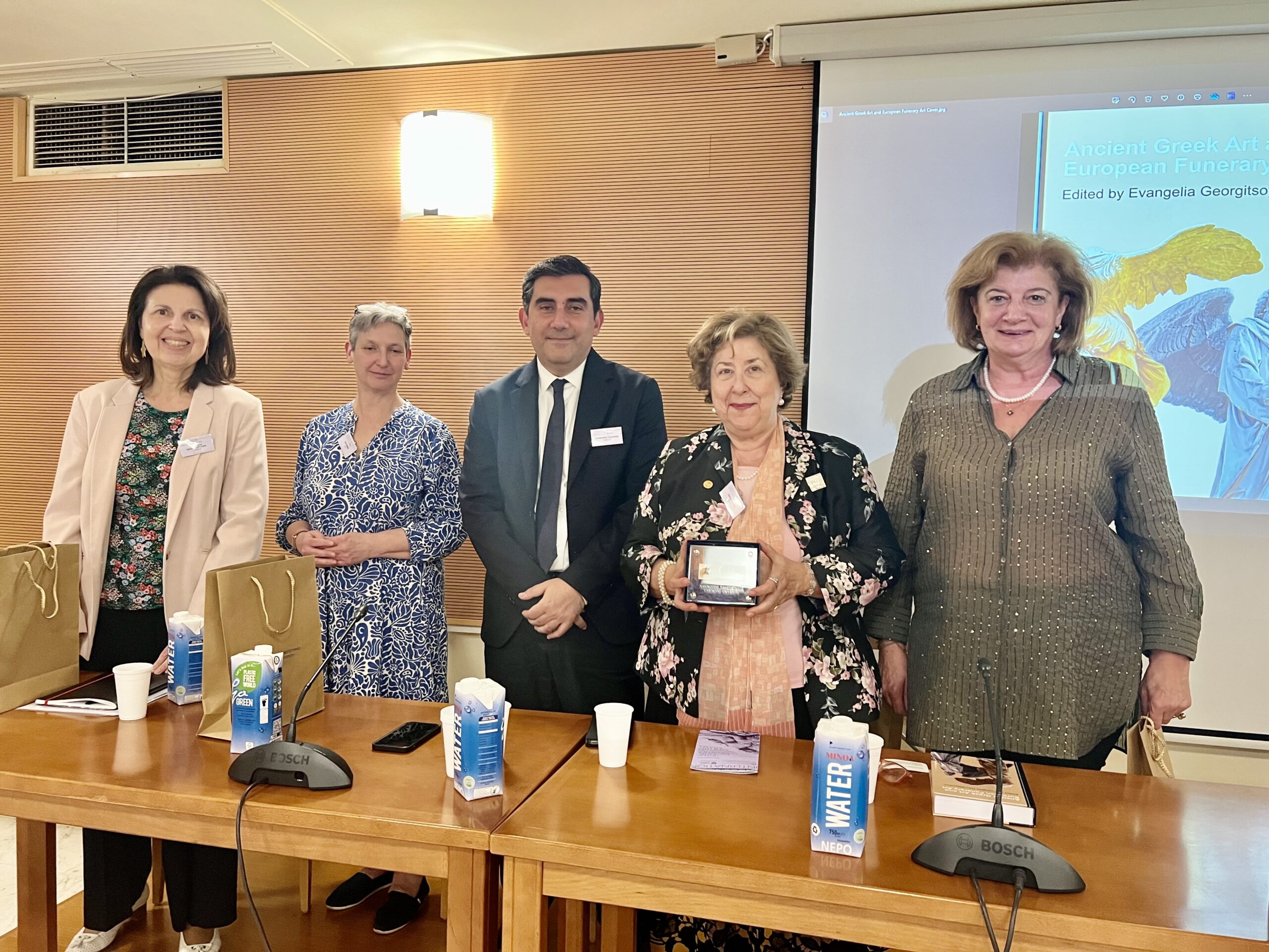 Ε. Γεωργιτσογιάννη J. Rugg Θ. Τζούμας Ι. Κριάρη Ε. Μπαφούνη ΙΙ